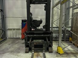 Linde R14X-03 Reach Truck