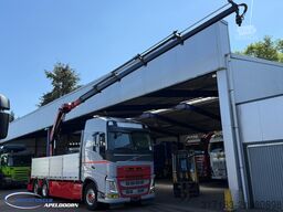 Piattaforma di carico Volvo FH 540 HMF 2620 K5, Stuuras
