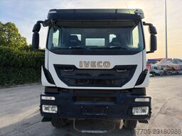 IVECO TRAKKER 400