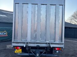 DAF FA LF45.150 4 paards, laadlift. Horsetruck NL t...