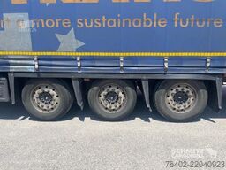 Schmitz Cargobull Semitrailer Curtainsider Mega