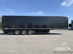 Schmitz Cargobull Curtainsider Standard Getränke