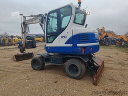 Hyundai R55W-9A with 3 excavator buckets