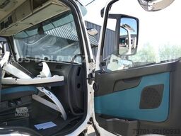 VOLVO FM 460 Kühlkoffer Unfall Getriebeschaden