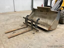 Ahlmann AX 850