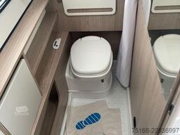 BÜRSTNER Premio 455 TS 1600 kg / Duschpaket / Black Fores