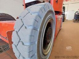 JLG E300AJP