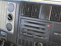 M.A.N. 26.403 F2000 6X4 MANUAL