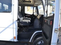 MERCEDES-BENZ Vario 816 Koffer Doppelkabine 1.Hand 105tkm Bl