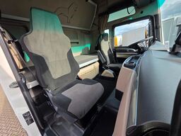 MAN TGX 18.460 4X2 LLS-U / Retarder / 2 Tanks