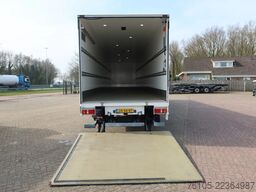 Heiwo TGM Heiwo city trailer geïsoleerd + Dhollandia ...
