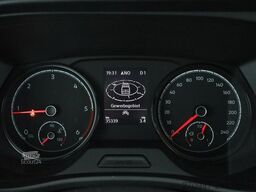 VOLKSWAGEN T6.1 Caravelle Comfortl. lang ACC PDC AHK SITZHZ