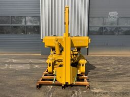 Caterpillar D8T D8R D8N Single Shank Ripper (forged shanks)