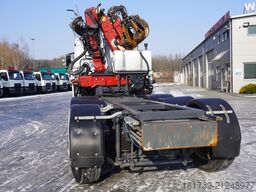 Mercedes-Benz Antos 3240 8×2 / Typhoon L170Z3 crane