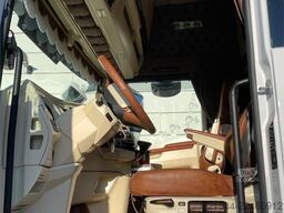 MAN TGX 28.510 6x2 Tractor Unit – Custom Interior