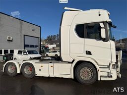 Scania R580 6x4 tractor unit w/ hydraulics