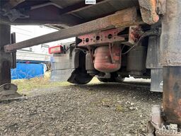 Renault T460 tractor unit