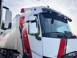 Renault T460 tractor unit