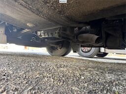 Renault T460 tractor unit