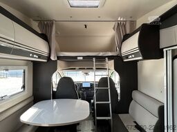 Roller Team Kronos 284M | Ford Transit 2.0 TDCi 165 PS Automatik | 5 Sitzplätze