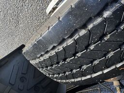 Mercedes-Benz Atego 1223 L Pritsche/Plane 7,30m LBW