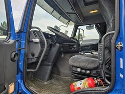 Volvo FM330 Multizone Lenk u. Kühlkoffer