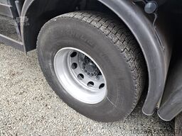 Volvo FM330 Multizone Lenk u. Kühlkoffer