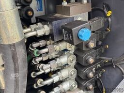 DYNAPAC F 1200 T4 CS Ketten Asphaltfertiger