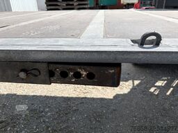 x Verzinkte Baustoff Plattform 7,82m
