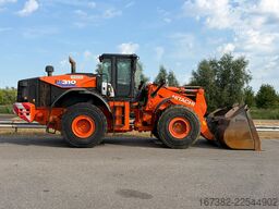 Hitachi ZW310-6