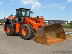 Hitachi ZW310-6