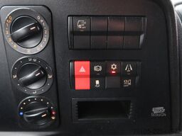 Mercedes-Benz Atego 1218 Bakwagen + Laadklep DHollandia 1500kg
