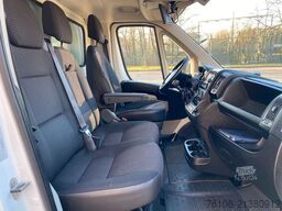 PEUGEOT Boxer Koffer 335 L2 BlueHDi 130 *Ladebordwand*