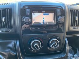 PEUGEOT Boxer Koffer 335 L2 BlueHDi 130 *Ladebordwand*