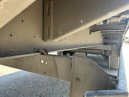 Schmitz Cargobull SCB S3T / Plateau - Flat Bed / Disk Brakes / Sw...