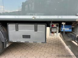 KRAKER CF-Z Schubboden 92m³ Sehr sauber