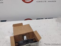 Mercedes Set remblokken mercedes sprinter w909 a0084204220