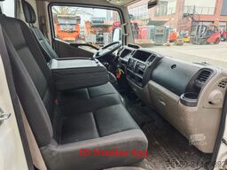 Nissan Cabstar 35.12 NT400 Multitel MJ201