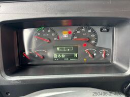 Volvo B8R 8900 6x2*4 AC / AUXILIARY HEATING / WHEELCH...