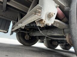 SCHMITZ CARGOBULL SCB*S3T MegaTrailer Curtainsider Edscha-Verdeck