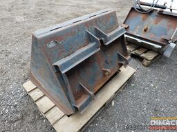 Schaffer 221 S Schaffer 221 S minishovel met 2 bakken pa...