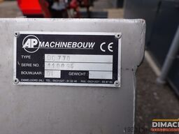 Schaffer 221 S Schaffer 221 S minishovel met 2 bakken pa...