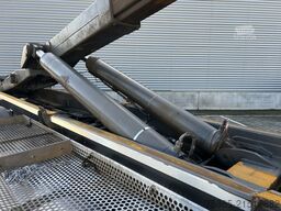 Volvo FM 460 / VDL Hooklift 25 Ton / Dynamic Steering...