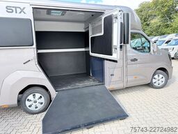 RENAULT Master STX 5 Sitzer Haras ex. Lang Automatik