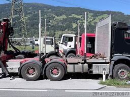 MERCEDES-BENZ Arocs 2851 6x4 Holzlkw mit Kran Bj 2015