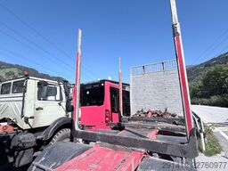 MERCEDES-BENZ Arocs 2851 6x4 Holzlkw mit Kran Bj 2015