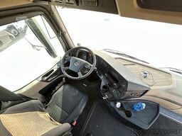 Mercedes-Benz Mercedes Actros 1851