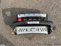 Mercedes-Benz AXOR 1833 AK 4x4 Hiab 20 Tonmeter laadkraan