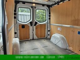 MERCEDES-BENZ Sprinter 315 CDI KA L2/H1/AUT/MBUX/KAM/DISTRON