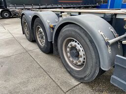 Renders 800 3DFCST / Container Chassis / 45FT / 1x Lift...